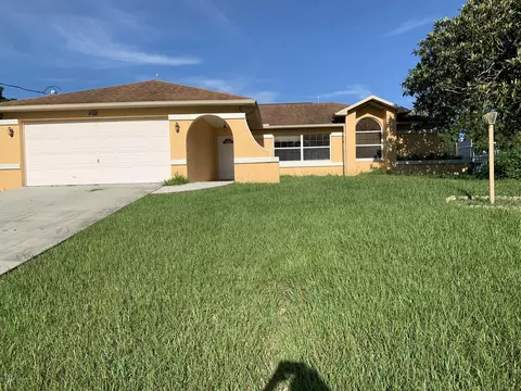 2467 Amherst Ave, Spring Hill, FL 34609 photo 1