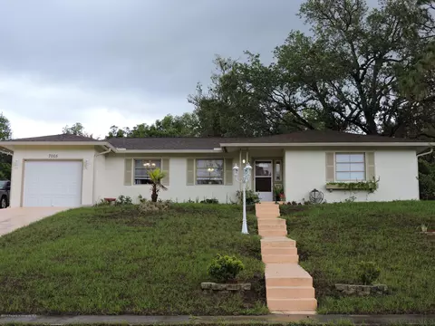 7005 Fairlawn St, Spring Hill, FL 34606 photo 1
