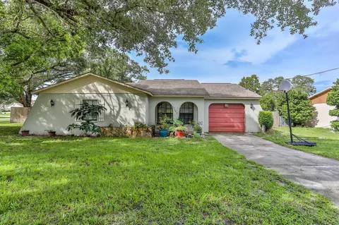 12192 Topaz St, Spring Hill, FL 34608 photo 1