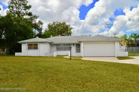 9690 Elgin Blvd, Spring Hill, FL 34606 photo 1