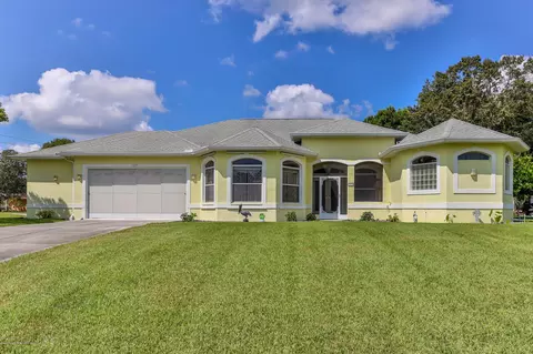 1279 Stallings Ave, Spring Hill, FL 34609 photo 1