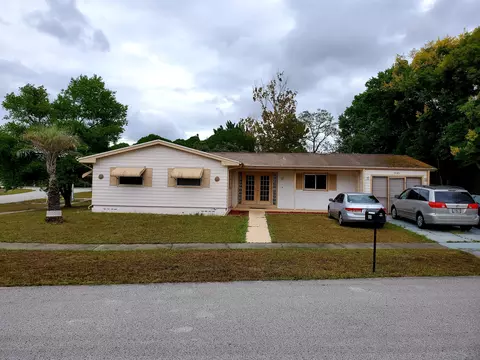 9185 Chase St, Spring Hill, FL 34606 photo 1