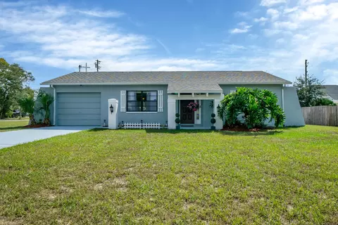 2113 Canfield Dr, Spring Hill, FL 34609 photo 1