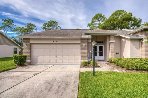 2305 Hidden Trail Dr, Spring Hill, FL 34606 photo 1