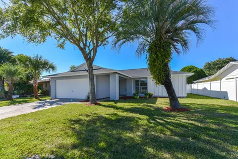 2474 Moore Haven Dr E, Clearwater, FL 33763 photo 1