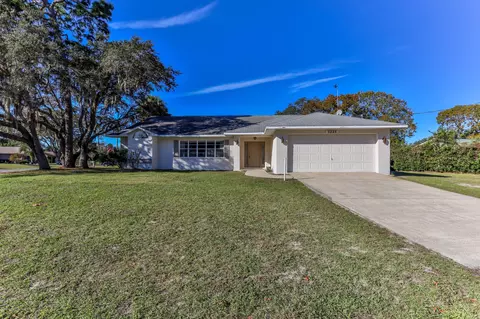 5225 Harbinger Rd, Spring Hill, FL 34608 photo 1