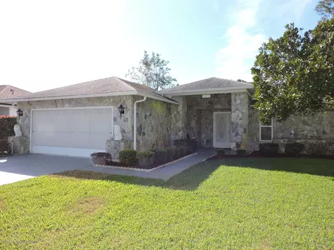 7224 Bottle Brush Dr, Spring Hill, FL 34606 photo 1