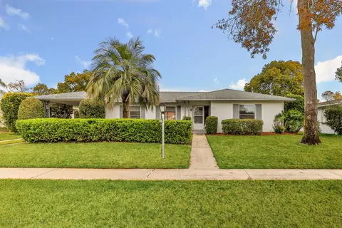 7133 Cambridge St, Spring Hill, FL 34606 photo 1