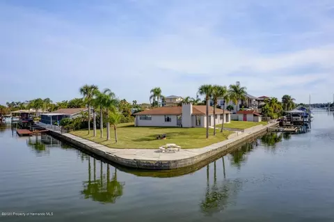 4452 Gulfstream Dr, Hernando Beach, FL 34607 photo 1