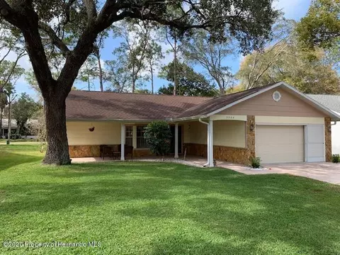 2205 Pebble Beach Dr, Spring Hill, FL 34606 photo 1