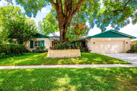 514 E Brentridge Dr, Brandon, FL 33511 photo 1