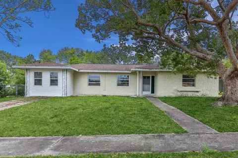 1264 Pilgrim Dr, Spring Hill, FL 34606 photo 1