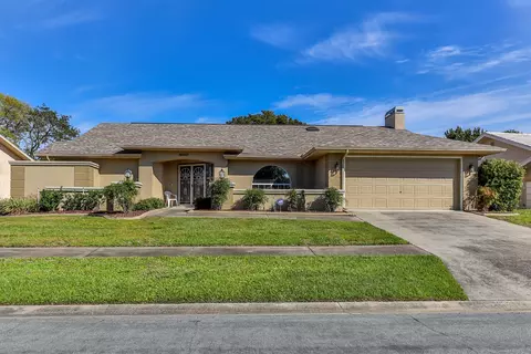 10403 Sandtrap Dr, Spring Hill, FL 34608 photo 1