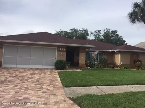 1433 Overland Dr, Spring Hill, FL 34608 photo 1