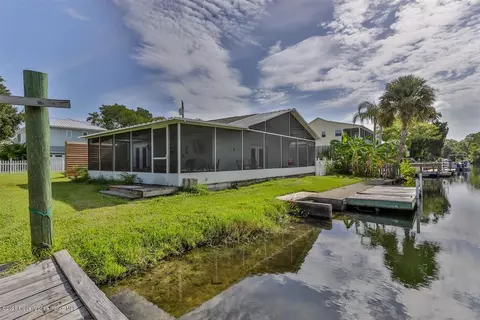 5280 Ray Dr, Weeki Wachee, FL 34607 photo 1