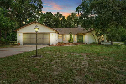5604 Pillar Ave, Spring Hill, FL 34608 photo 1