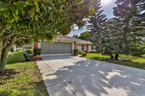 1119 Tryon Cir, Spring Hill, FL 34606 photo 1