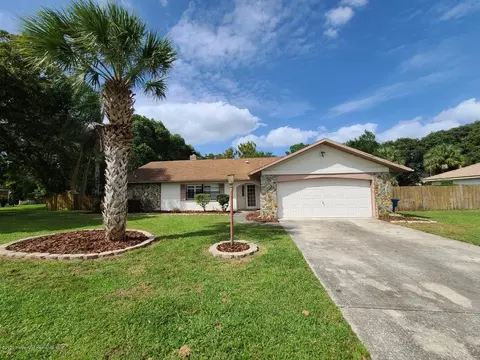 12181 Glancy Ln, Spring Hill, FL 34609 photo 1