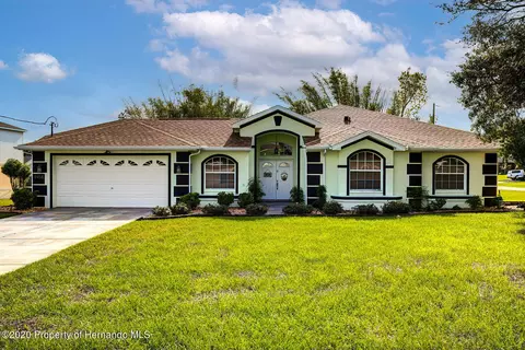 9458 Northvale St, Spring Hill, FL 34608 photo 1