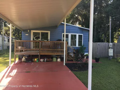 4297 E Lake Park Dr, Hernando, FL 34442 photo 1
