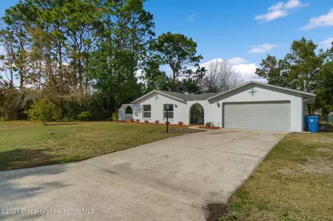 10391 Lear St, Spring Hill, FL 34608 photo 1