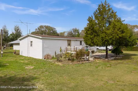 17543 Haddock Dr, Spring Hill, FL 34610 photo 1