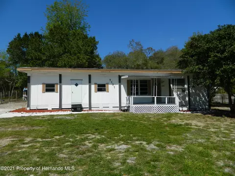 7101 Pistachio St, Weeki Wachee, FL 34607 photo 1