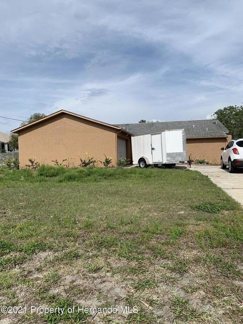12349 Shafton Rd, Spring Hill, FL 34608 photo 1