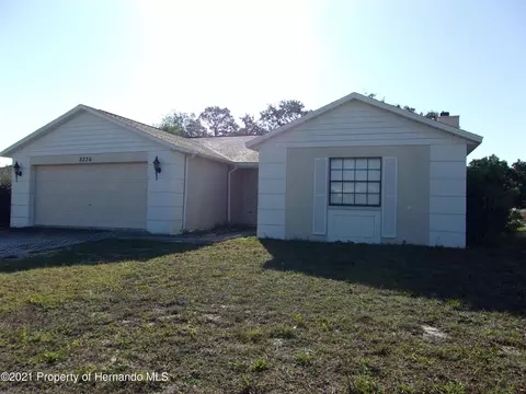 8236 Berkeley Manor Blvd, Spring Hill, FL 34606 photo 1