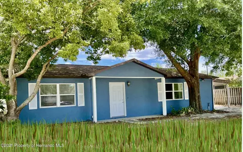 6072 Shannon Ave, Spring Hill, FL 34606 photo 1