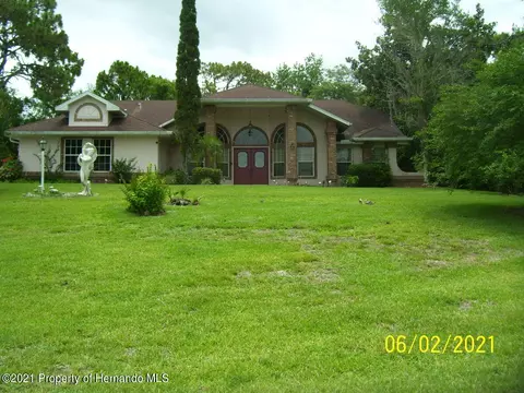 482 Waterloo Ct, Spring Hill, FL 34609 photo 1