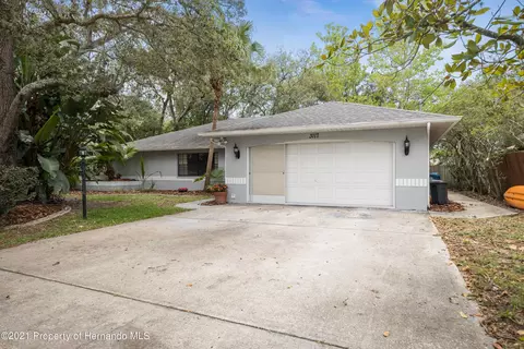 3117 Harrow Rd, Spring Hill, FL 34606 photo 1
