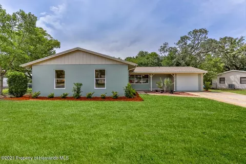 6422 Skyline Ct, Spring Hill, FL 34606 photo 1
