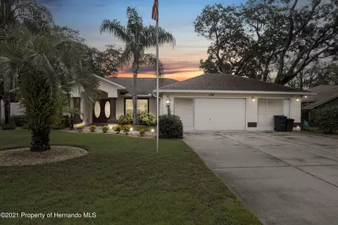 1198 Newcomb Ave, Spring Hill, FL 34608 photo 1
