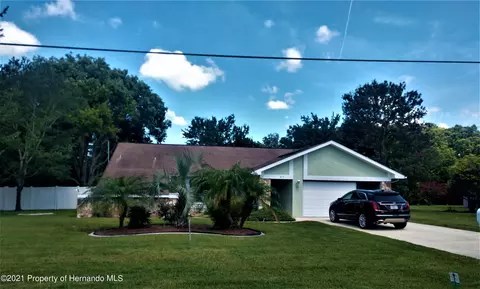 479 Tryon Cir, Spring Hill, FL 34606 photo 1