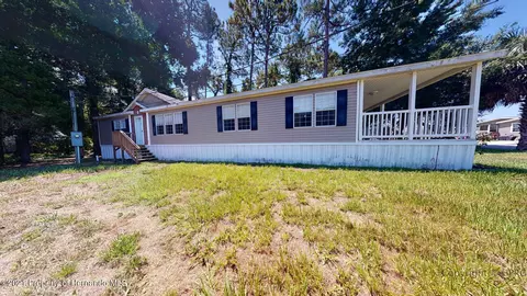 7344 Gettysburg Dr, Weeki Wachee, FL 34607 photo 1