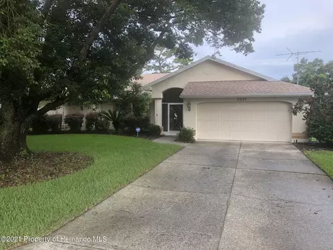 3327 Carmen Ave, Spring Hill, FL 34609 photo 1