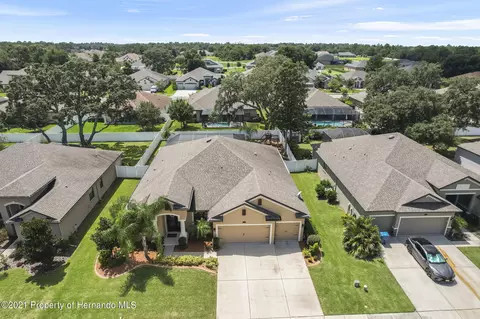 561 Tierra Dr, Spring Hill, FL 34609 photo 1