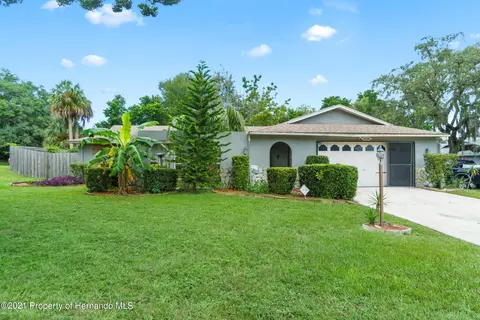 6498 Pinehurst Dr, Spring Hill, FL 34606 photo 1