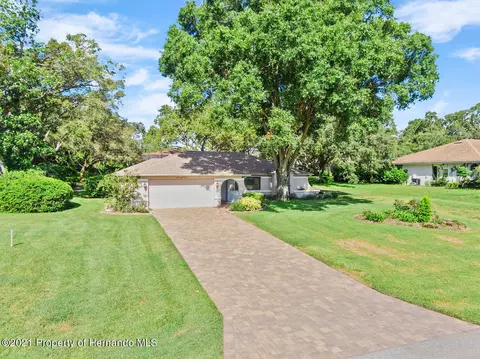3007 Overview Ln, Spring Hill, FL 34608 photo 1