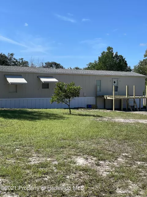 18230 Oxenham Ave, Spring Hill, FL 34610 photo 1