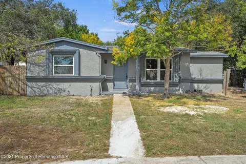 6331 Holiday Dr, Spring Hill, FL 34606 photo 1
