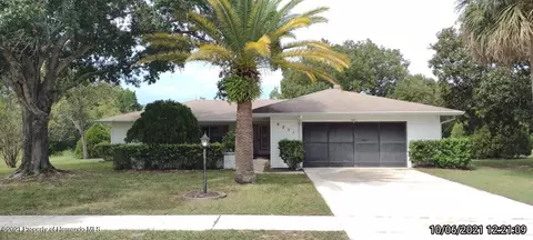 9271 Regatta Cir, Spring Hill, FL 34606 photo 1