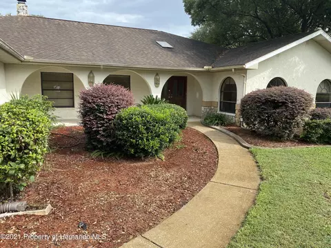 5242 Sandra Dr, Weeki Wachee, FL 34607 photo 1