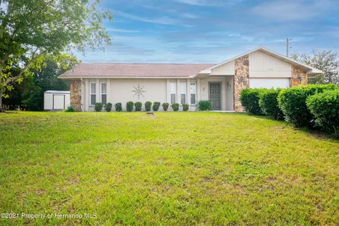 9280 Geranium Ave, Spring Hill, FL 34606 photo 1