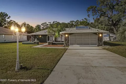 8213 Eleanor St, Spring Hill, FL 34606 photo 1