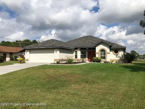 7560 Gates Cir, Spring Hill, FL 34606 photo 1