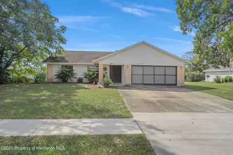 10364 Timbercrest Rd, Spring Hill, FL 34608 photo 1