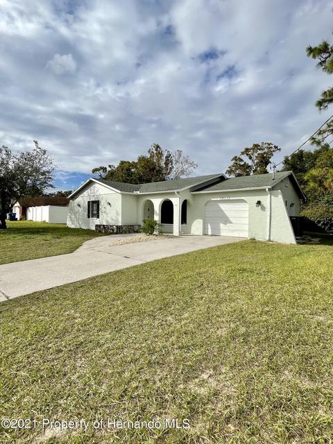 10461 Timbercrest Rd, Spring Hill, FL 34608 photo 1
