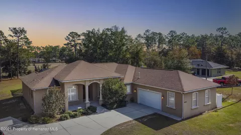 18065 SW 68th Loop, Dunnellon, FL 34432 photo 1